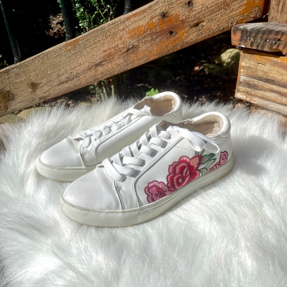 White sneakers with red and pink flowers